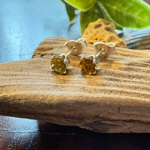4mm Dark Yellow-Green Topaz Stud Earrings - Sterling Silver with Sparkle Earrings
