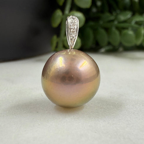 Golden Edison Pearl Pendant: 14K Gold & Diamonds Pendant