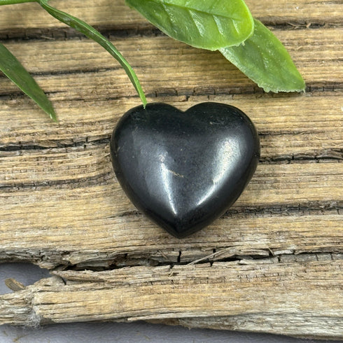 1-Inch Shungite Heart - Elegant Natural Stone for Grounding and Tranquility specimens