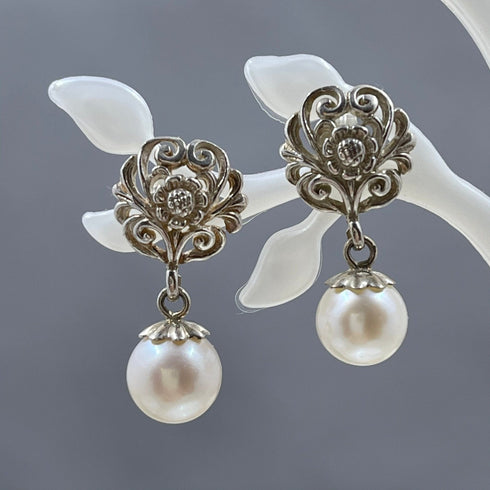Delicate Scroll Work Freshwater Cultured Pearl Earrings Earrings