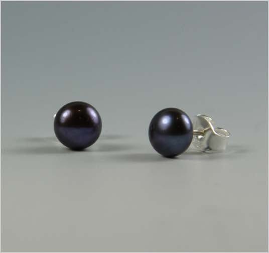 Peacock Freshwater Button Pearl Earrings Earrings