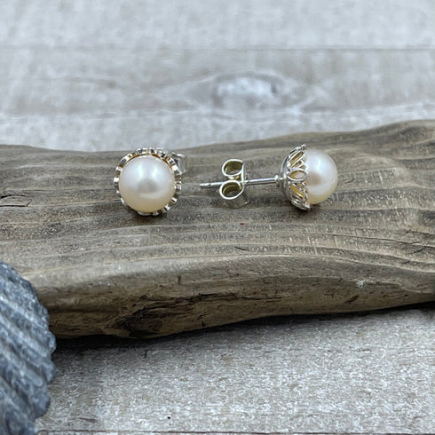 White Round Freshwater Cultured Pearl Earrings Earrings
