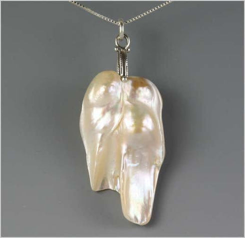 Funky Pearl Necklace Necklaces