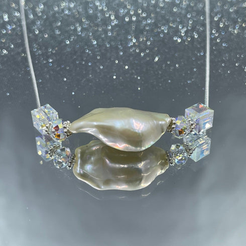 Soufflé Pearl with Crystals Necklace Necklaces