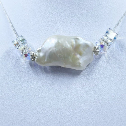 Soufflé Pearl with Crystals Necklace Necklaces