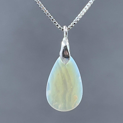 2 CT Australian Mintabie Opal Necklace Pendant